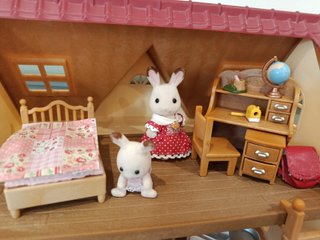 Lote Sylvanian Families: Casa + 4 Sets extra