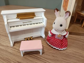 Lote Sylvanian Families: Casa + 4 Sets extra