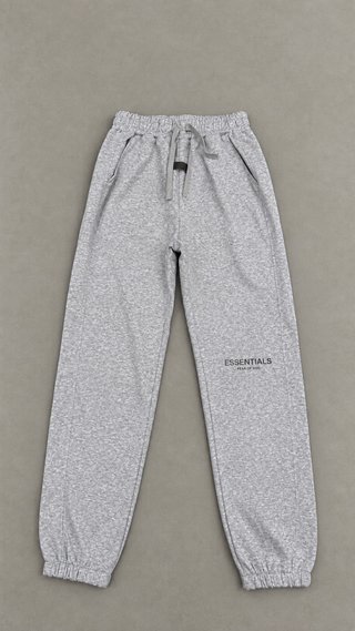 Chandal Essential gris