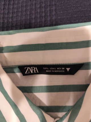 Blusa corta Zara rayas verdes y blancas