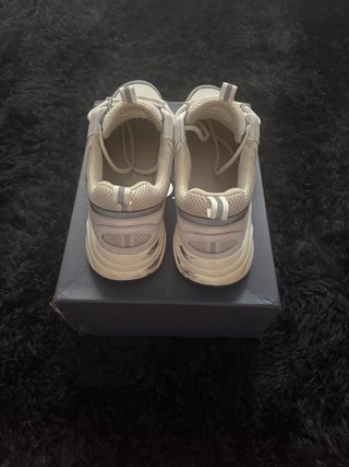 Zapatillas Dior B22 Blancas.