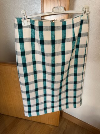 Falda de cuadros Zara blanco y verde