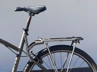 Bicicleta con portabultos