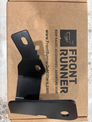 Soporte para Faro Front Runner Toyota land cruiser