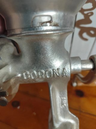 Molino de Cereales Manual Corona
