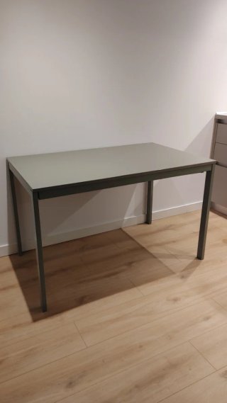 Tavolo da cucina verde