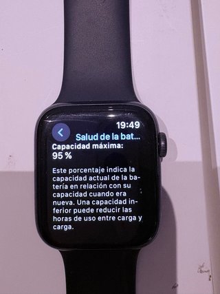 Apple Watch SE 44mm Space Gray