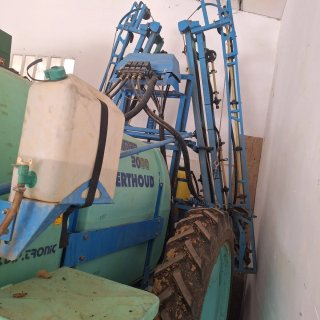Carro de herbicida Berthoud Primer 2000