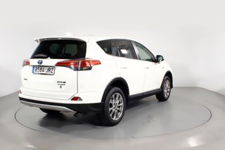 Toyota RAV4 2016