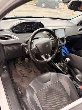 Peugeot 2008 2015