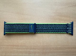 Apple Watch X Nike 45mm. Bright Green/Blue Loop