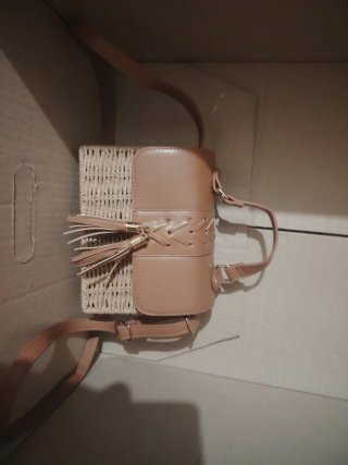 Bolso de rafia y polipiel