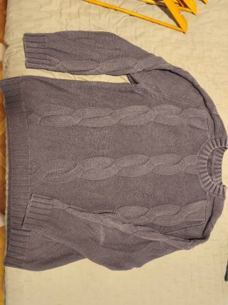Jersey de punto azul con ochos