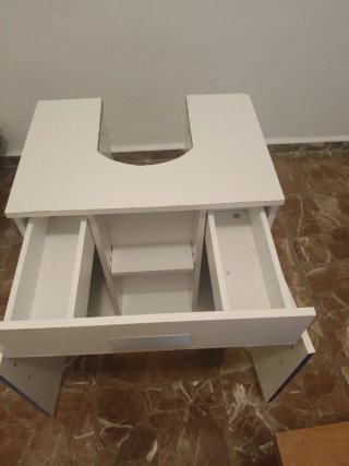 Mueble bajo lavabo blanco