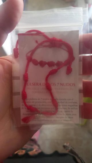 Pulsera de los 7 Nudos Roja con mano de fatima