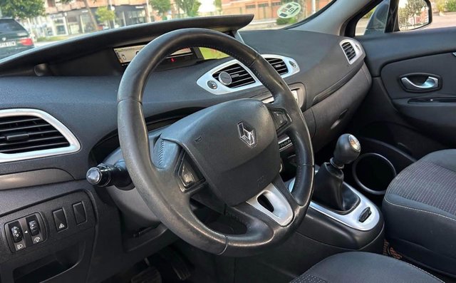 Renault Scenic 2010