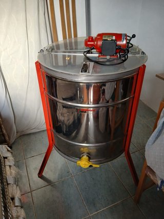 Extractor de miel centrífugo