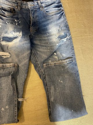 Jeans Supply & Demand strappati