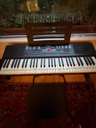 Piano Rock Jam RJ361 con silla y soporte
