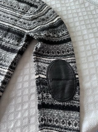 Jersey H&M Negro y Blanco