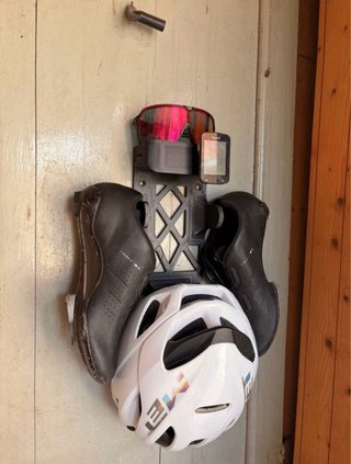 Soporte pared ciclismo zapatillas, casco y gafas i