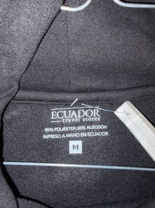 Sudadera Negra con Capucha