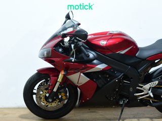 YAMAHA YZF R1