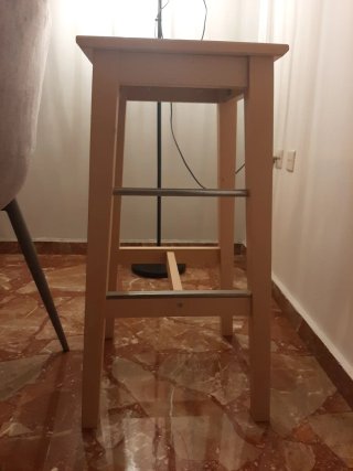 Taburete de Madera y Metal