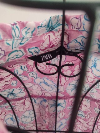 Blusa Zara Manga Larga Estampada Talla S