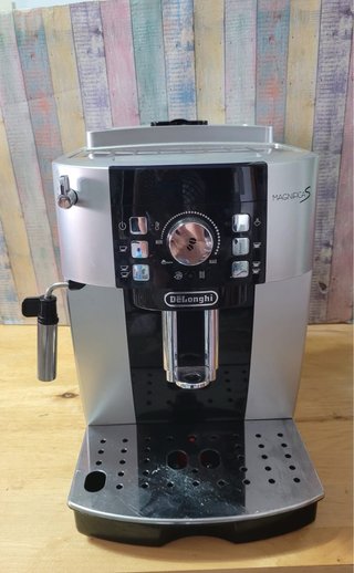 Cafetera superautomática De'Longhi Magnifica S