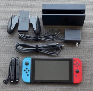 Nintendo Switch Azul/Rojo con Accesorios