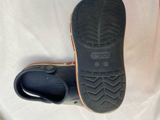 Zuecos Crocs niño azul y rojo Talla americana 10