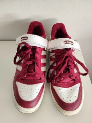 Zapatillas Adidas Granates y Blancas