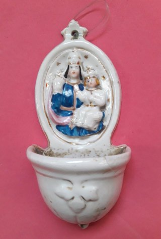 Aguabenditera Virgen y Niño Cerámica