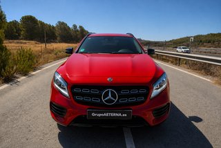 Mercedes-Benz GLA 180 AMG 7G DCT impecable estado