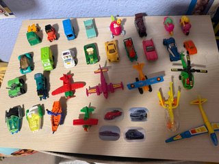 Figuras Vehículos Kinder Sorpresa