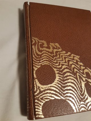 Libro: EDAD PROHIBIDA