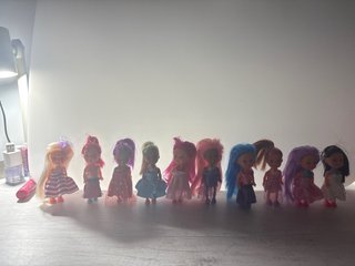 Set de 10 Muñecas Pequeñas