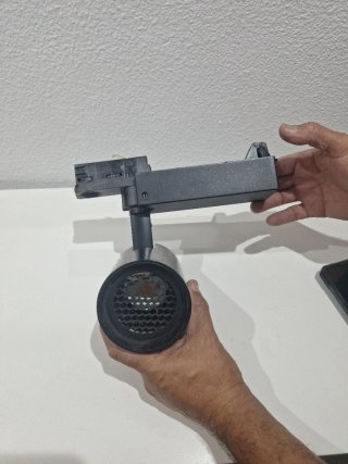 Foco IGUZZINI para carril LED Tengo 20 unidades,