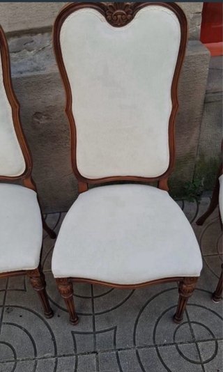 Set de 4 Sillas y 2 sillones de Madera y Tela