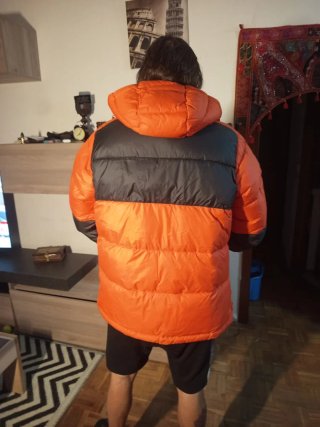 Plumífero Columbia Naranja y Negro