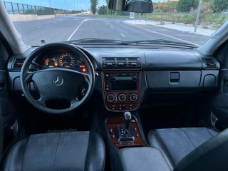 Mercedes-Benz Clase M 2004