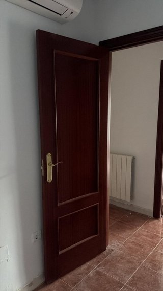 Puerta madera color roble