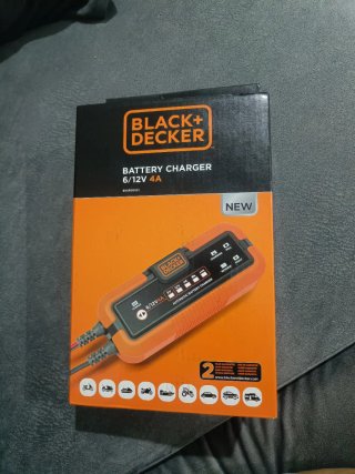 Cargador Batería Black+Decker 6/12V 4A