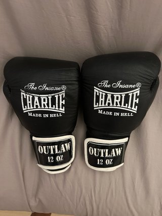 Guantes de Boxeo Charlie Outlaw 12 oz