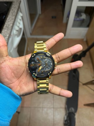 Reloj Diesel Dorado y Negro