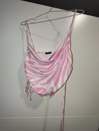 Top Bershka estampado cebra rosa