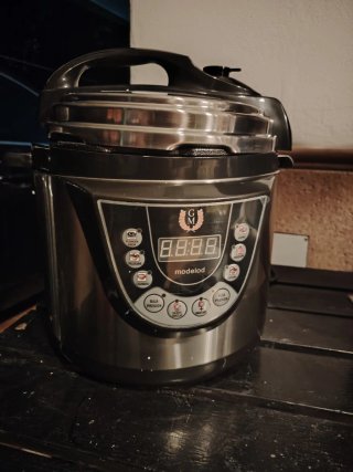 Olla GM programable 6L Cecotec
