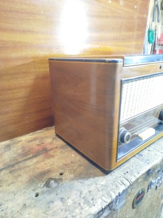 Radio de Válvulas Philips Antigua