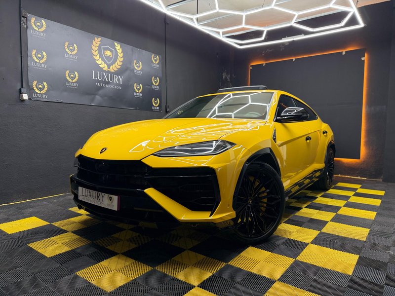Lamborghini Urus 2025